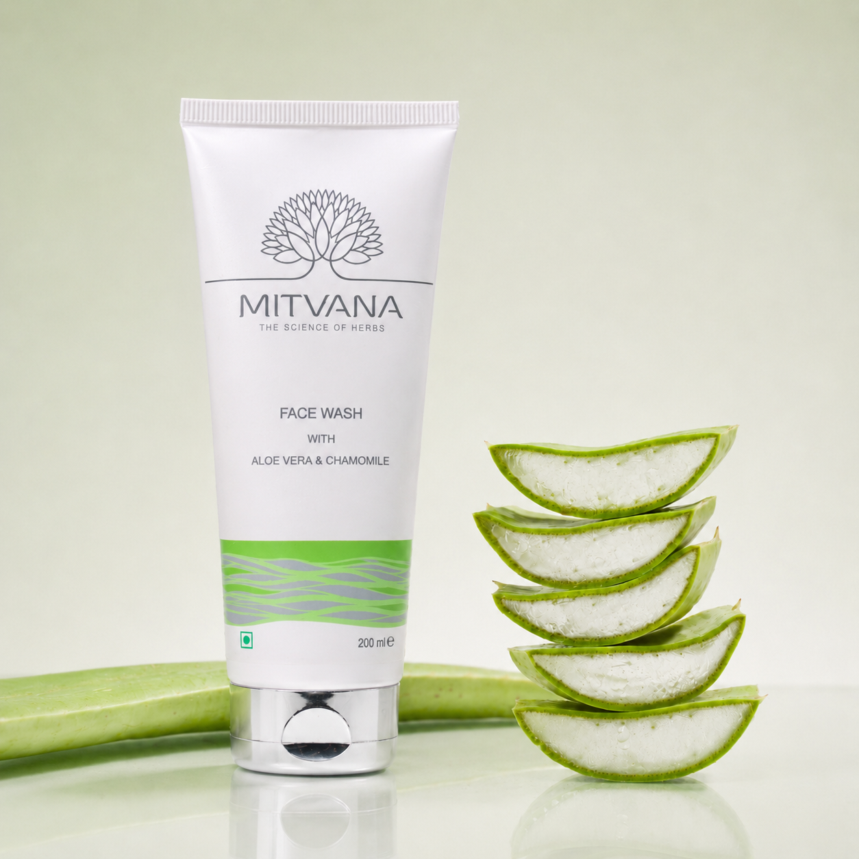 Face Wash With Aloe Vera and Chamomile 200 ML 