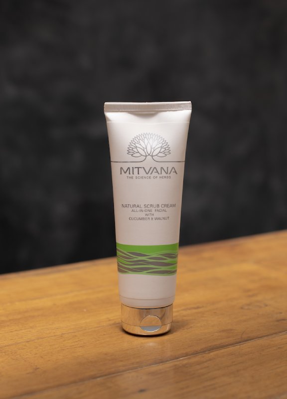 Natural Scrub Cream with Cucumber & Walnut 100 ML