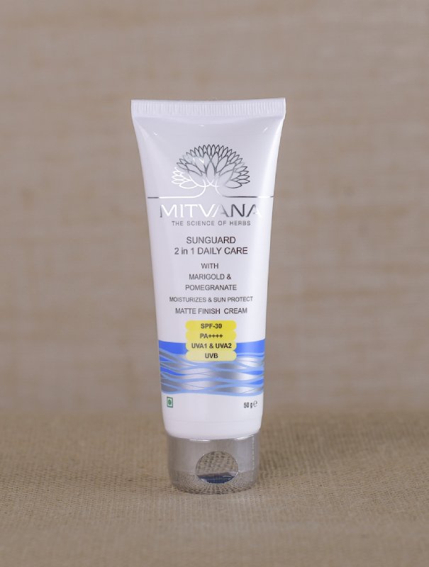 Sunguard 2 in 1 Daily Care SPF 30 100 GM